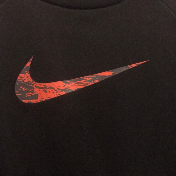 Nike boys 3T dry fit pullover hoodie - Picture 3 of 5